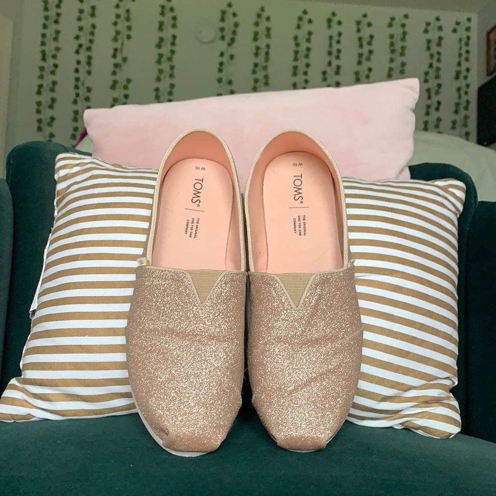 Rose Gold TOMS Flats (Alpargata CloudBound)
